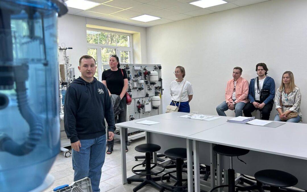 В рамках семинара-практикума молодые работники РУП «БЕЛТЭИ» посетили филиал «Ресурсный центр ЭкоТехноПарк – Волма» УО РИПО